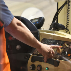Manobrador de máquinas – operações em segurança